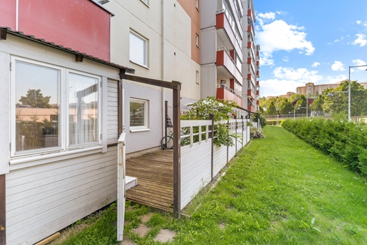 Bostadsrätt i Hallunda, Norsborg, Stockholm, Botkyrka, Hampvägen 2