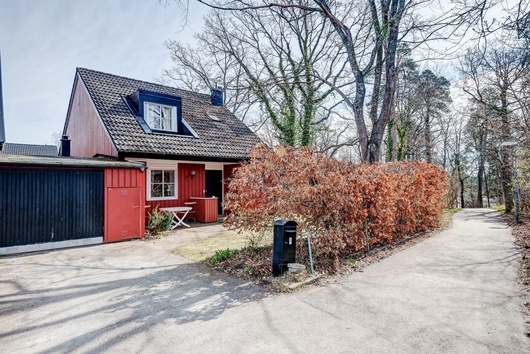 Radhus i Östra Rudboda, Lidingö, Stockholm, Rönntunet 7