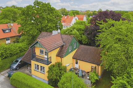 Villa i Planetstaden, Lund, Skåne, Vegagatan 19