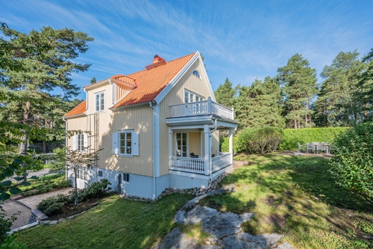 Villa i Bromma Ålsten, Stockholm, Nyängsvägen 92