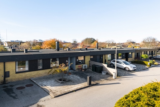 Radhus i Bjärred - Alfredshäll, Skåne, Lomma, Morkullevägen 55