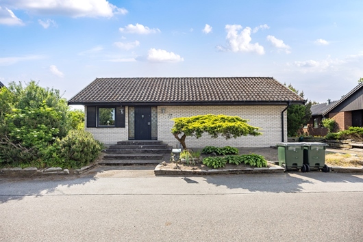 Villa i Löddesnäs, Bjärred, Skåne, Lomma, Censorsvägen 17