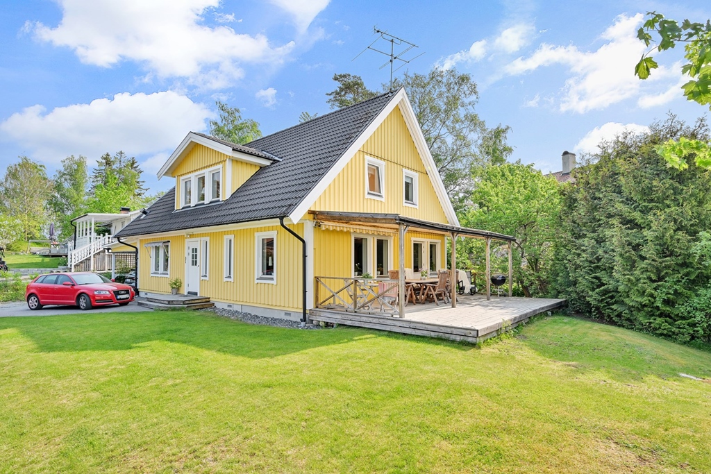Villa i Barkarby, Järfälla, Sverige, Poppelvägen 13A