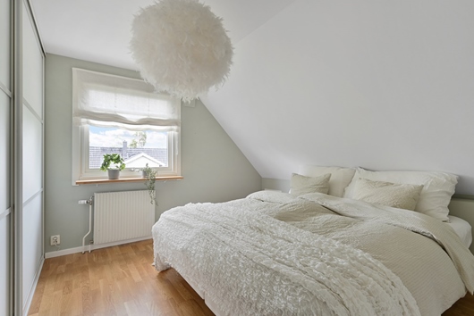 Radhus i Vattmyra, Järfälla, Stockholm, Tvåspannsvägen 39