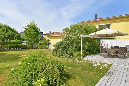 Radhus i Viksjö, Järfälla, Stockholm, Kikarvägen 17