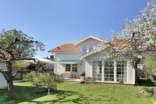 Villa i Skälby, Järfälla, Stockholm, Ljungbackavägen 12A