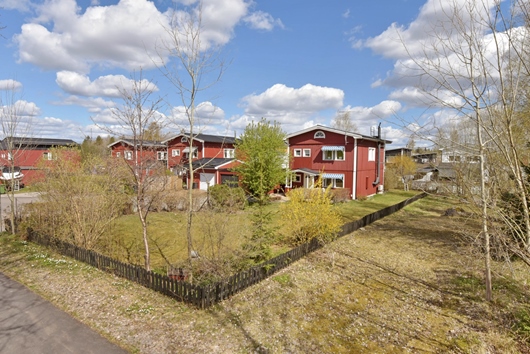 Radhus i Viksjö, Järfälla, Stockholm, Prismavägen 15