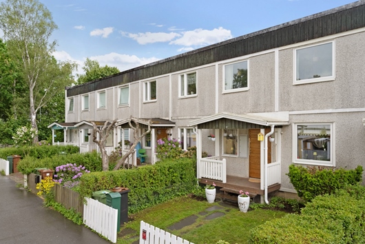 Radhus i Skälby, Järfälla, Stockholm, Capellavägen 22