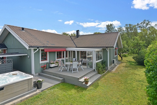 Villa i Skälby, Järfälla, Stockholm, Skälby gårds väg 12