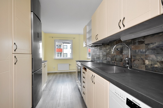 Bostadsrätt i Västerhaninge, VÄSTERHANINGE, Stockholm, Haninge, Huggarvägen 38