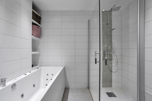 Radhus i Vällingby - Kälvesta, Stockholm, Kärrgränd 5