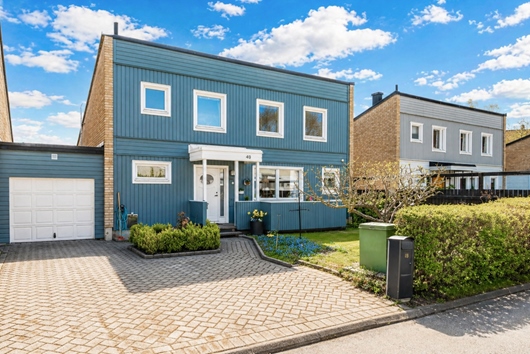 Radhus i Vällingby - Kälvesta, Stockholm, Tumultgränd 49