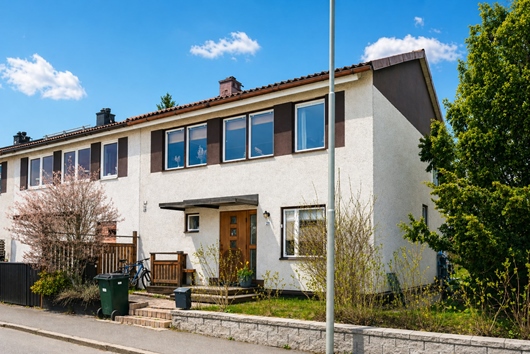 Radhus i Vällingby - Nälsta, Stockholm, Sämjevägen 21
