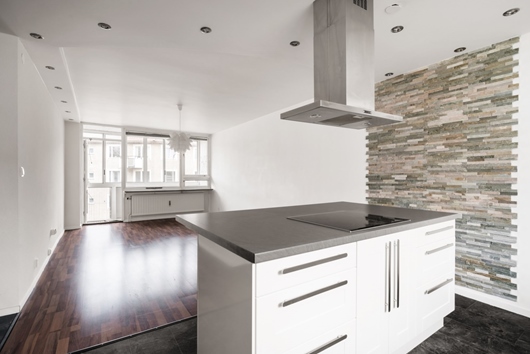 Bostadsrätt i Vällingby Centrum, Stockholm, Duvedsvägen 3