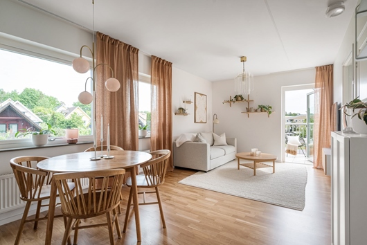 Bostadsrätt i Hässelby Villastad, Stockholm, Drivbänksvägen 13C