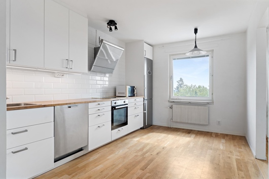 Bostadsrätt i Edsberg, Sollentuna, Stockholm, Lodvägen 14