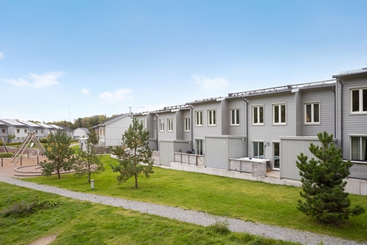 Radhus i Järvastaden, Solna, Stockholm, Grankällsvägen 46