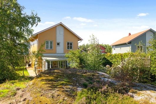 Villa i Kungsängen/Norrboda, Stockholm, Upplandsbro, Lärksoppsvägen 8