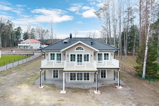 Villa i Bro/Lindormsnäs, Stockholm, Upplandsbro, Smidövägen 13A