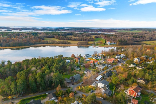 Villa i Bro/Rättarboda, Stockholm, Upplandsbro, Kristinetorpsvägen 20