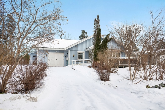 Villa i Skokloster/Slottsskogen, Uppsala, Håbo, Nunnavägen 6