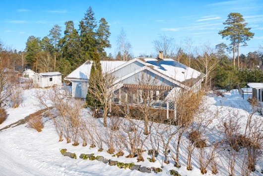 Villa i Skokloster/Slottsskogen, Uppsala, Håbo, Nunnavägen 6