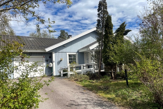 Villa i Skokloster/Slottsskogen, Uppsala, Håbo, Nunnavägen 6