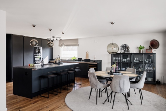 Villa i Bålsta-Fånäs, Uppsala, Håbo, Strandvägen 31