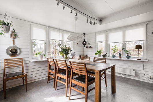 Villa i Kungsängen/Brunna, Stockholm, Upplandsbro, Sidenvägen 22