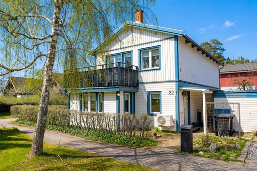 Villa i Kungsängen/Brunna, Stockholm, Upplandsbro, Sidenvägen 22