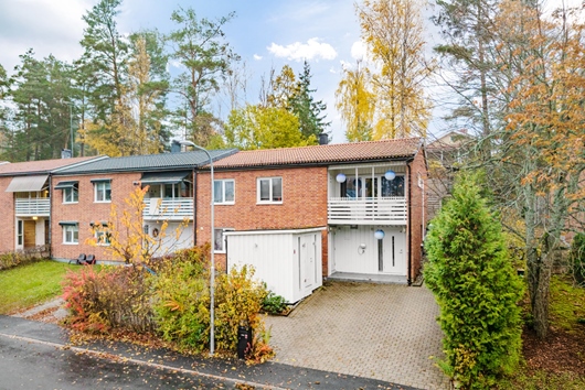 Villa i Västra Jakobsberg, Järfälla, Stockholm, Toppvägen 66