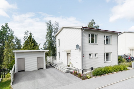 Villa i Stäket, Järfälla, Stockholm, Stäkshöjden 27