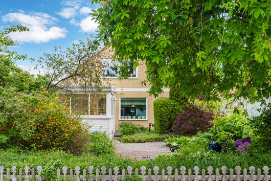 Villa i Jakobsberg, Järfälla, Stockholm, Dressyrvägen 13