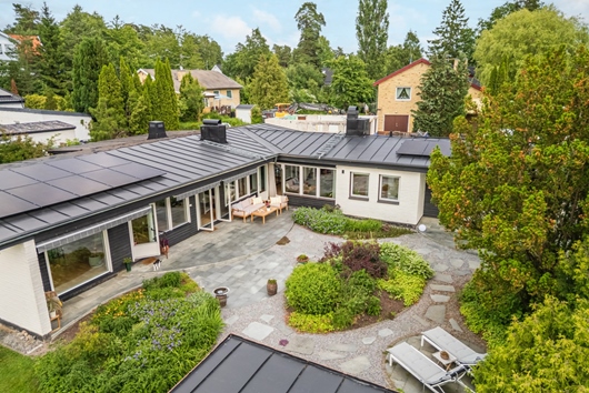 Villa i Skälby, Järfälla, Stockholm, Meteorvägen 38