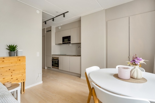 Bostadsrätt i Haga Norra, Solna, Stockholm, Kolonnvägen 10