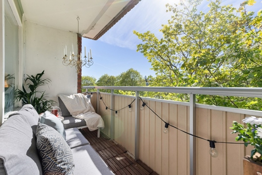 Bostadsrätt i Huvudsta, Solna, Stockholm, Krysshammarvägen 44