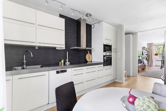 Bostadsrätt i Huvudsta, Solna, Stockholm, Krysshammarvägen 44