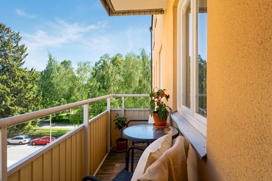 Bostadsrätt i Haga Norra, Solna, Stockholm, Slottsvägen 9