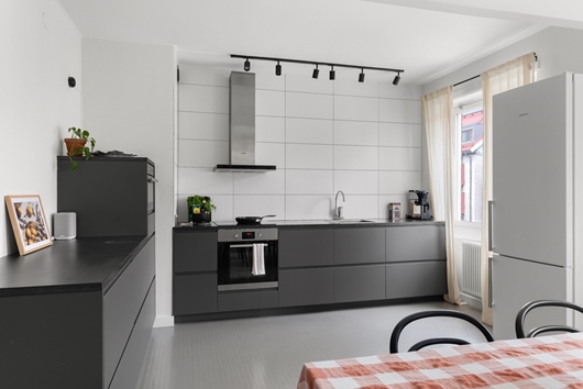 Bostadsrätt i Gamla Huvudsta, Solna, Stockholm, Karolinagatan 1