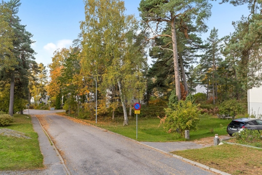 Tomt i Bromma - Södra Ängby, Stockholm, Richard Berghs väg 8