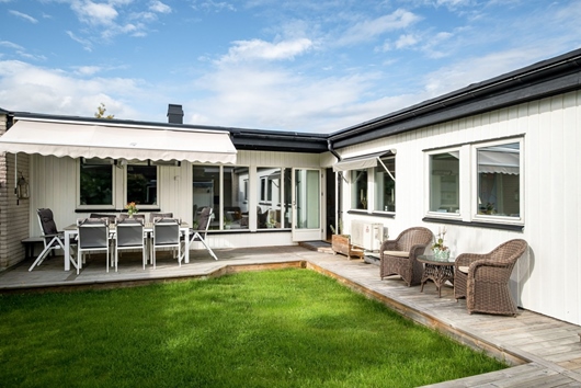 Villa i Saltsjöbaden / Båthöjden, Fisksätra, Stockholm, Nacka, Tågvägen 13