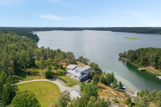 Villa i Fågelbro / Våmfjärden, Värmdö, Stockholm, Malmavägen 26