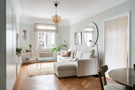 Bostadsrätt i Norrmalm City Vasastan, Stockholm, Drottninggatan 112B