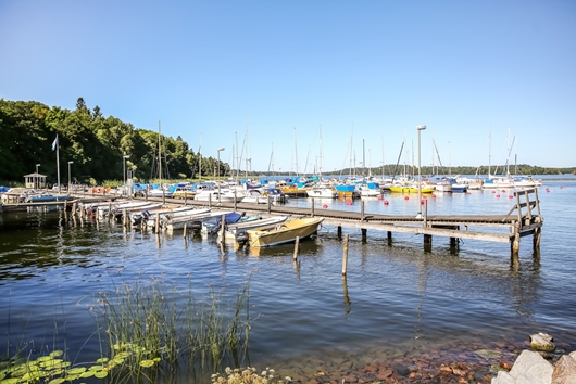 Bostadsrätt i Skärholmens Centrum, Stockholm, Ekholmsvägen 305