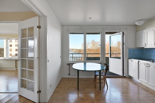 Bostadsrätt i Hägerstenshamnen, Stockholm, Selmedalsringen 18