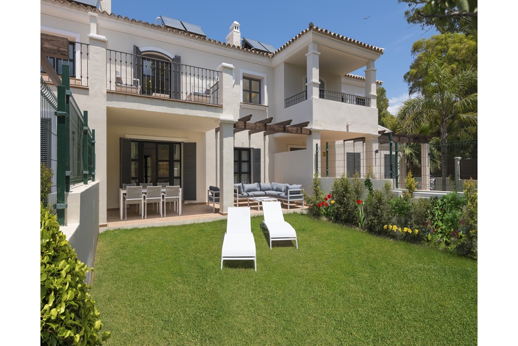 Villa i Costa del Sol, Marbella, Spanien, Oasis Guadalmina - Marbella
