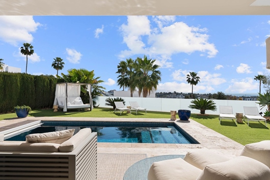 Villa i Costa del Sol, Andalusien, Costa del sol occidental, Costa del Sol - Estepona