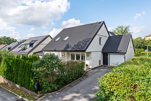 Villa i Djursholm, Stockholm, Danderyd, Hermodvägen 28