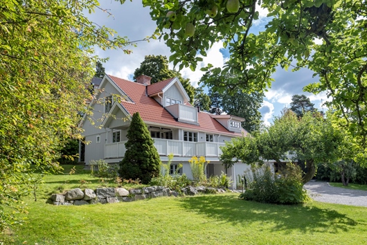 Villa i Djursholms Ekeby, Stockholm, Danderyd, Fenjavägen 8