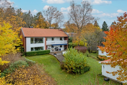 Villa i Näsby Park, Täby, Stockholm, Djursholmsvägen 94